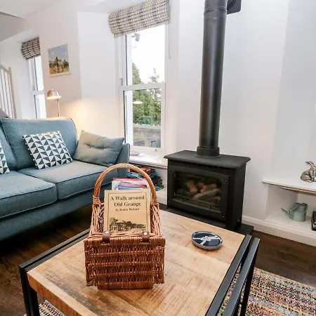 Moorhurst * グレンジ・オーバー・サンズ