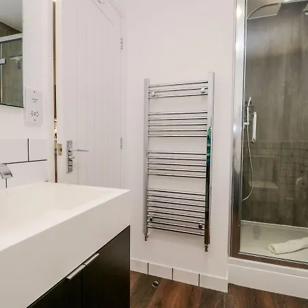 Moorhurst 別荘 グレンジ・オーバー・サンズ