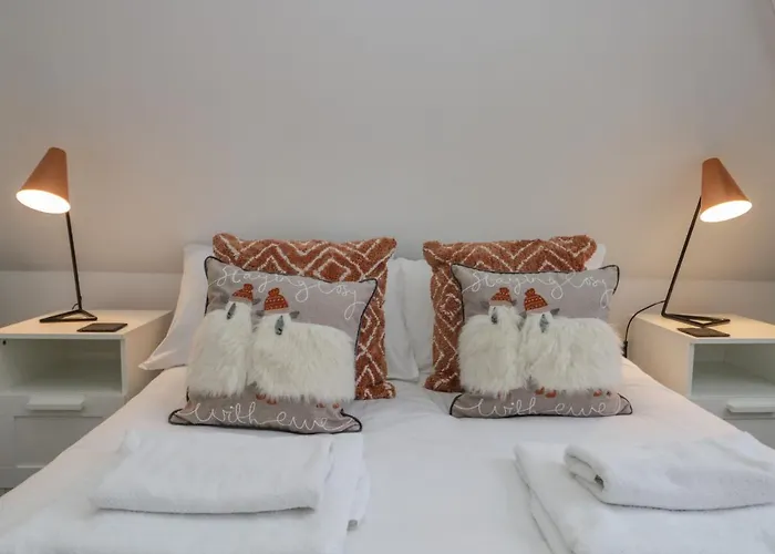 Moorhurst * Grange-over-Sands